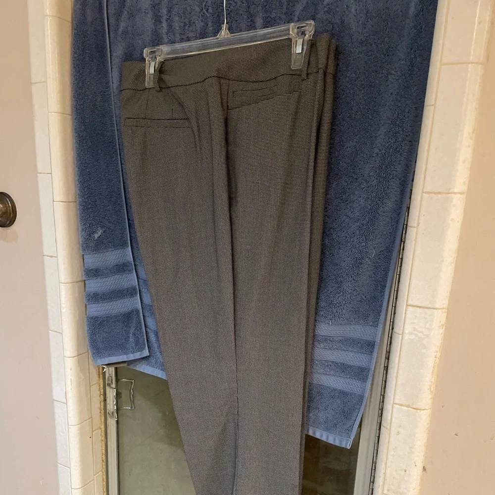 Pants - Picture 2 of 4